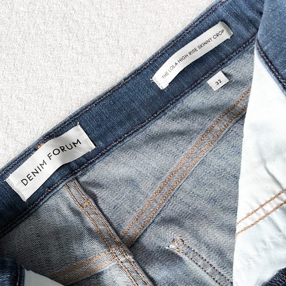 DENIM Forum High-Rise Jeans - Picture 7 of 12